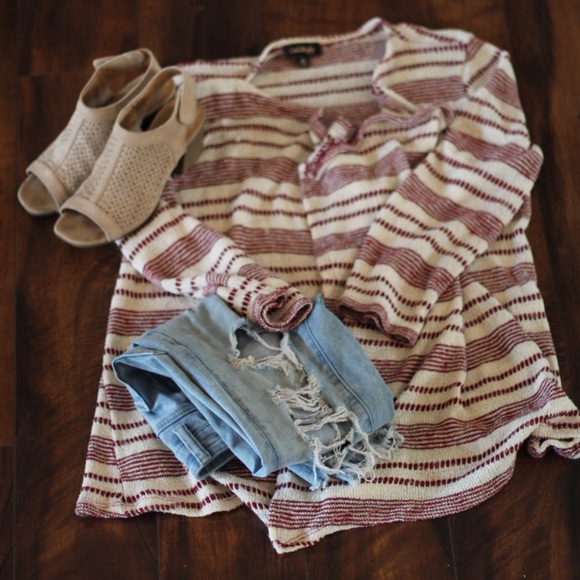 Sweater Weather! Cal Style Burgundy/cream Cardigan - Picture 4 of 7